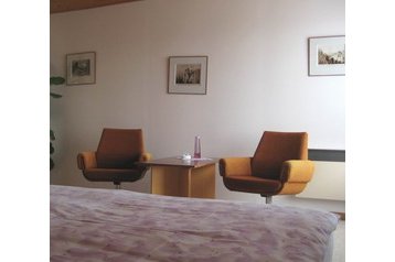 Tsjekkia Byt Horní Lochov, Eksteriør